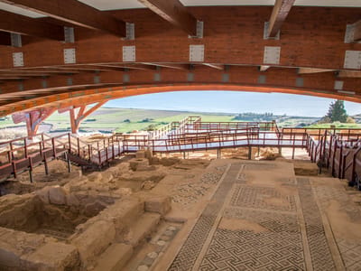Mosaics above the Sea